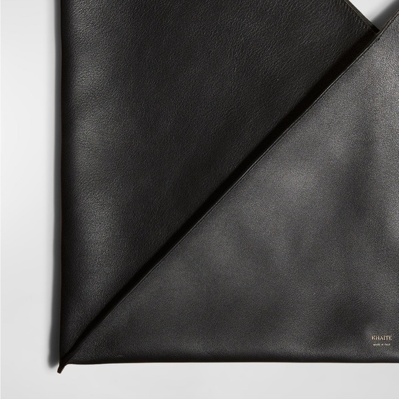 NWT Khaite Sara Leather Oversized Large Tote Black $2,400 - Picture 3 of 6